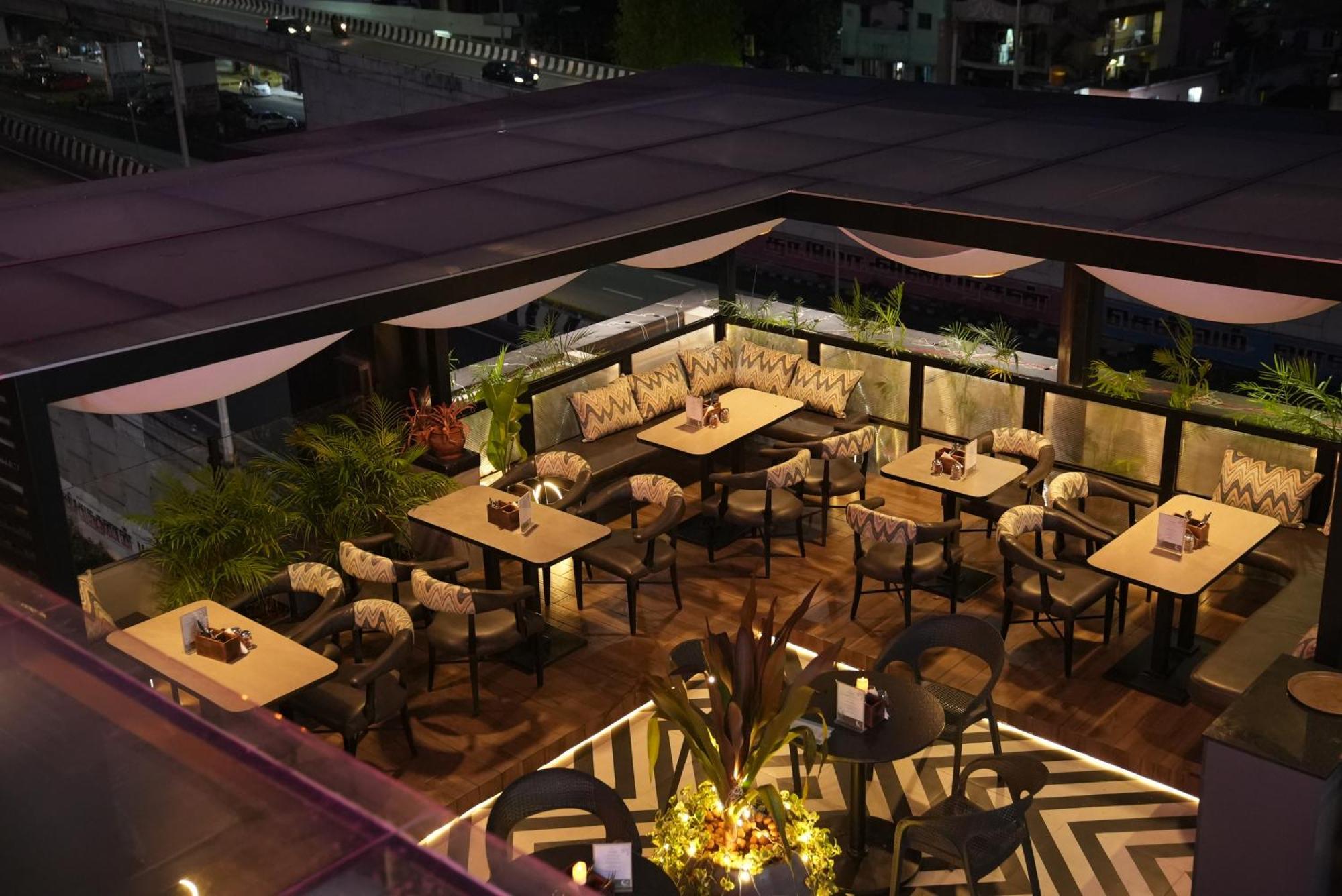 Hotel Srr Grand Chennai Exterior foto