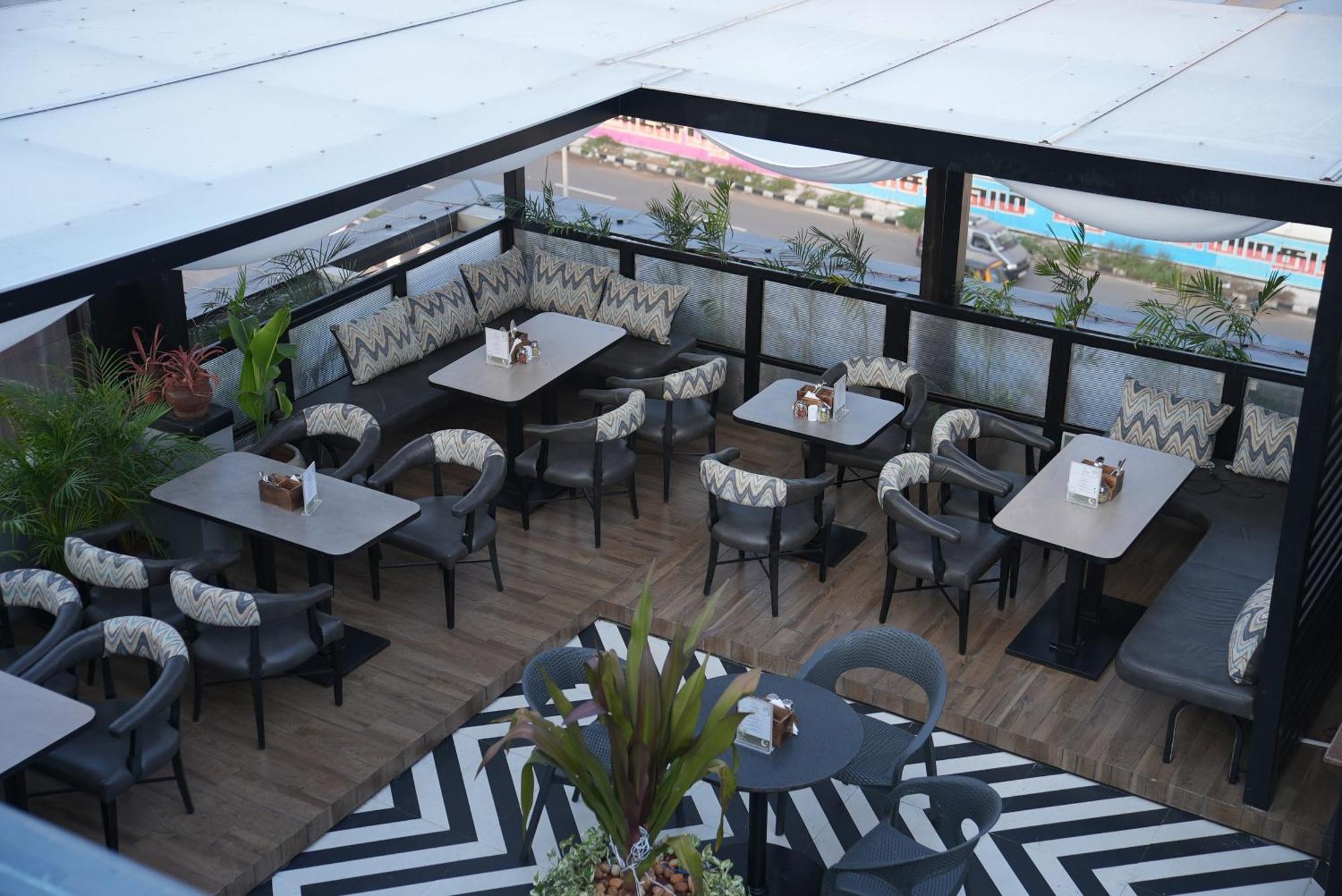 Hotel Srr Grand Chennai Exterior foto